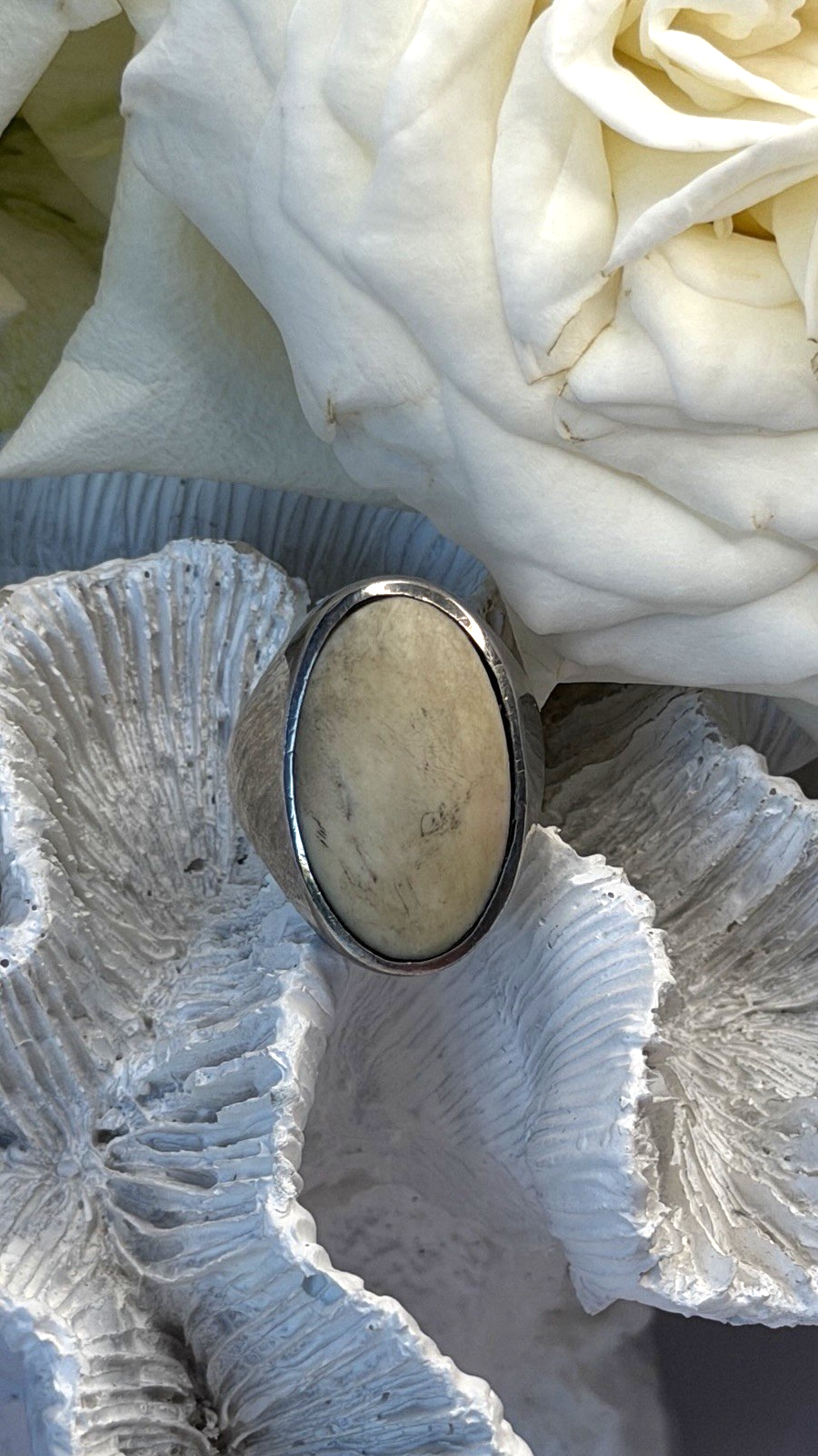 925 Sterling Silver Light Cream Jasper Oval Ring Size 8.5