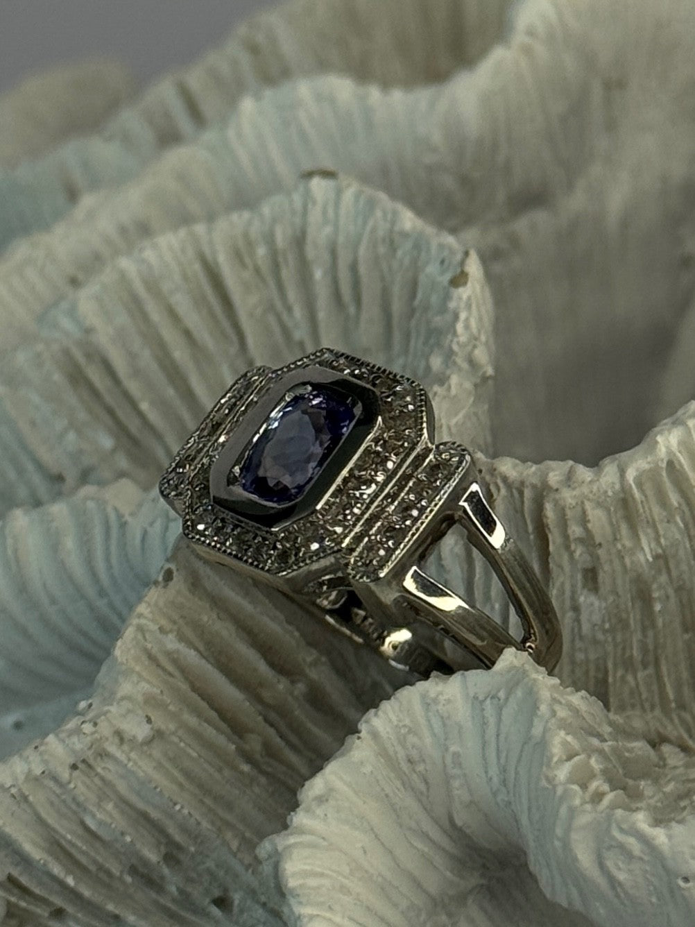 14K White Gold Tanzanite & Diamond Ring Size 6