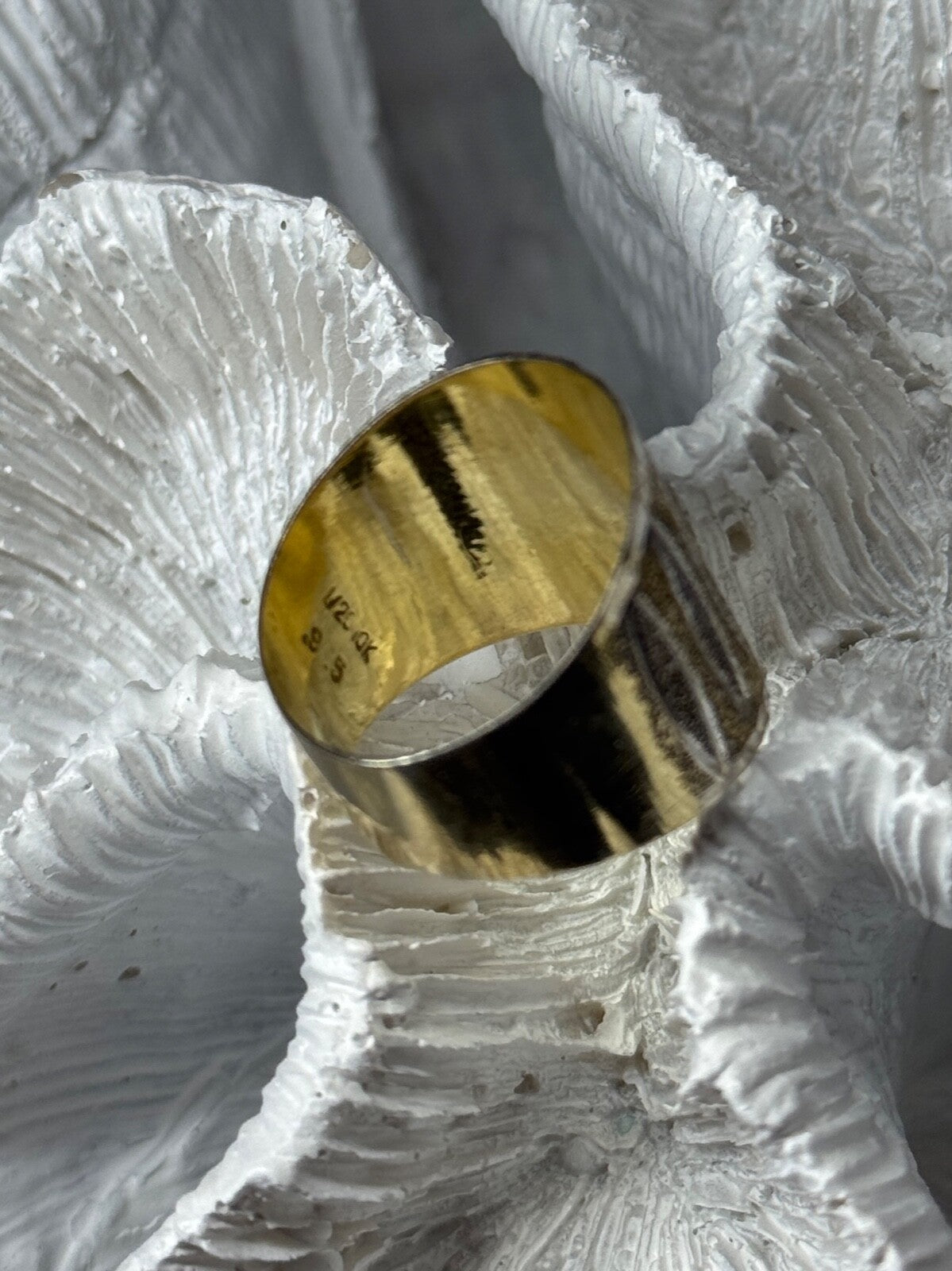 Elegant 925 Sterling Silver & 10K Yellow Gold Ring Size 7