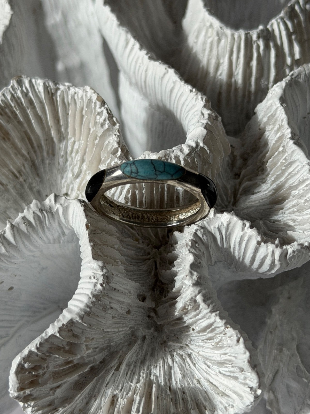 925 Sterling Silver Turquoise & Onyx Ring Size 7