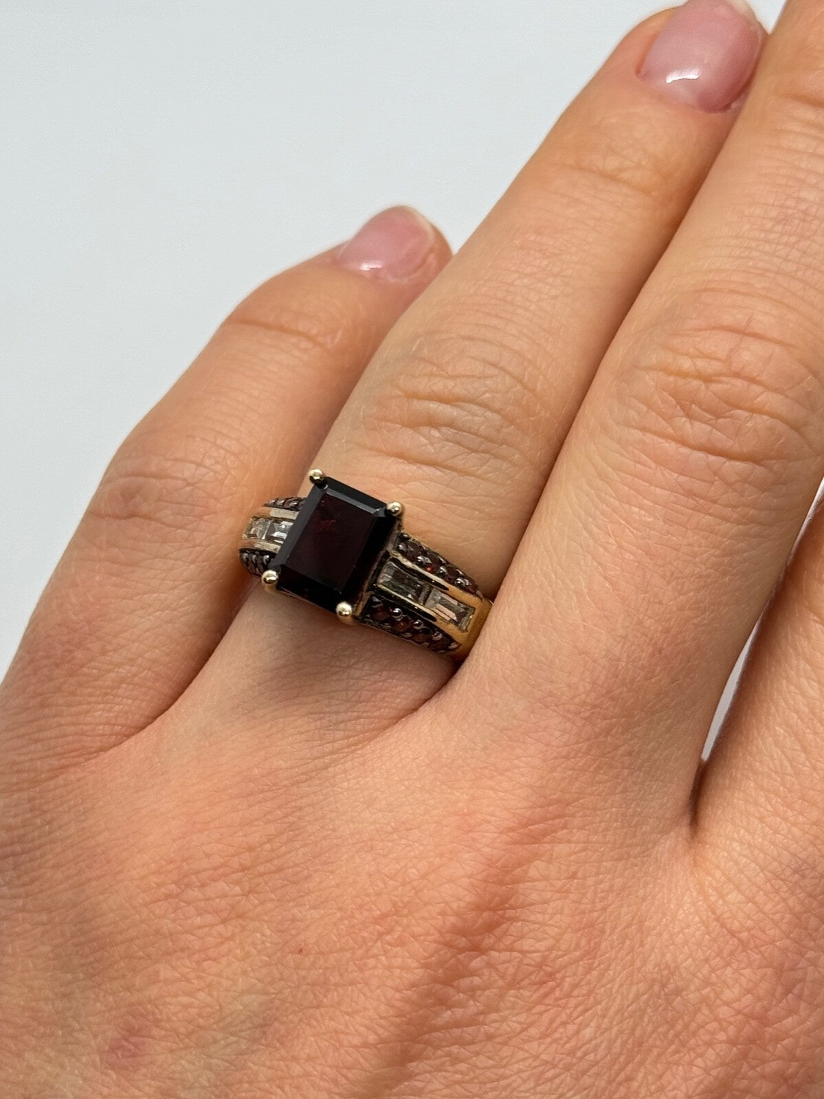 925 Sterling Silver Gold Plated Garnet & Goshenite Ring Size 6