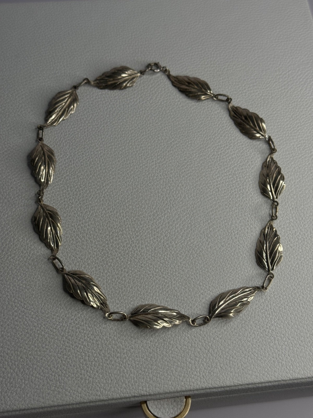 Danecraft 925 Sterling Silver Leaves Necklace Length 15 Inch