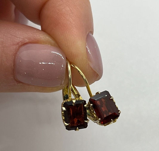 925 STERLING SILVER & GARNET EARRINGS