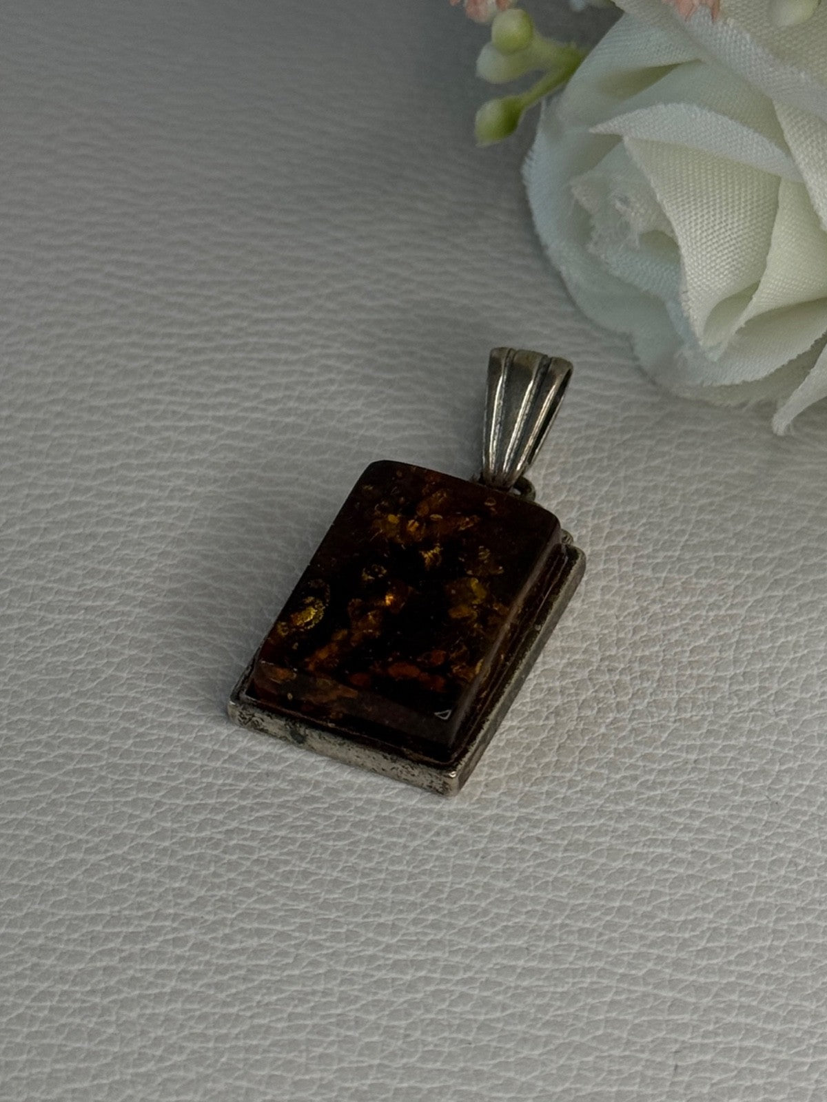 Vintage 925 Sterling Silver Amber Pendant Length 1.50 Inch