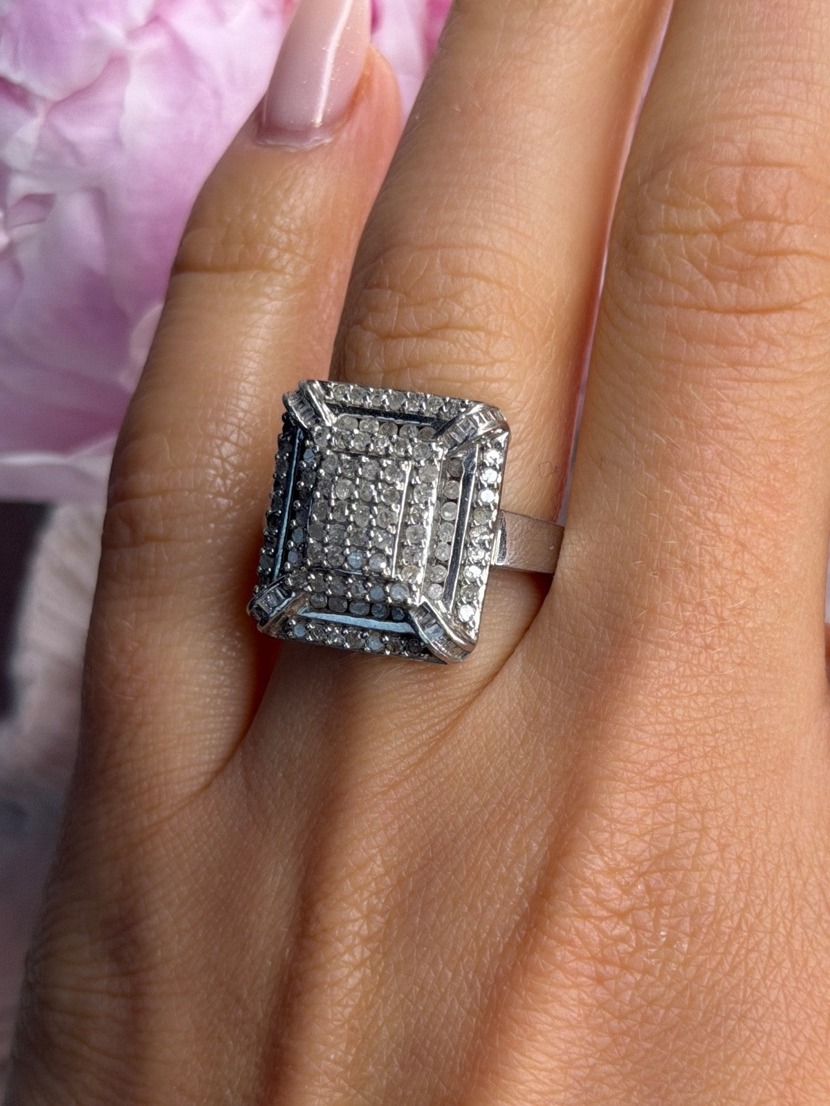 Elegant 925 Sterling Silver White Topaz Ring Size 7