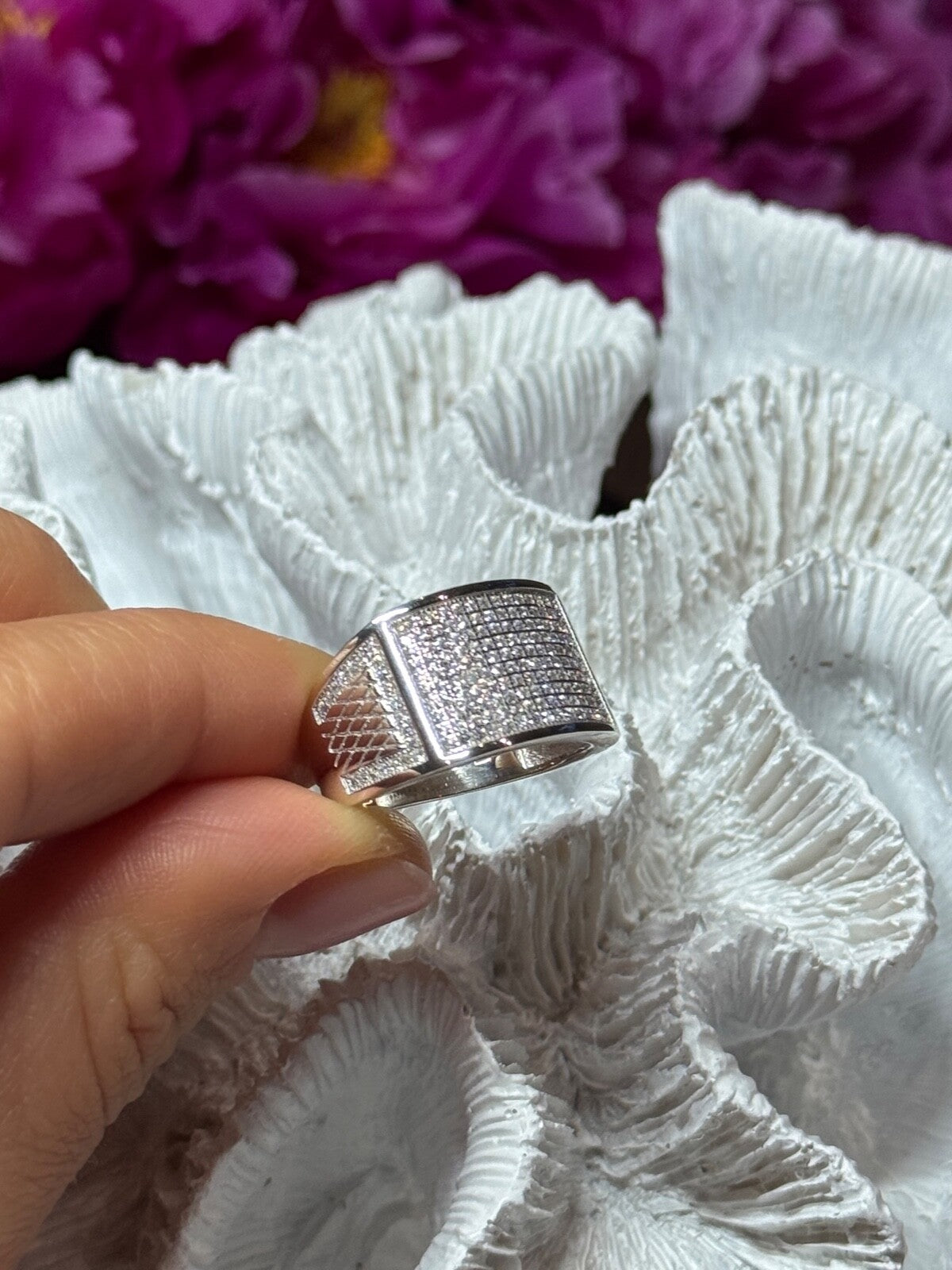 925 Sterling Silver Diamonds Ring Size 8.5