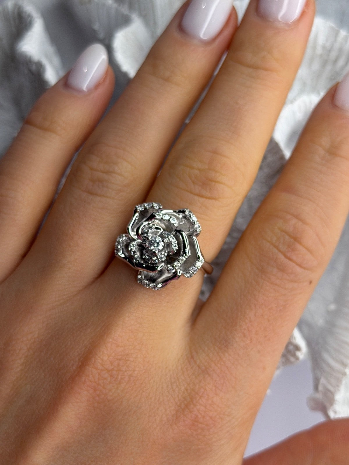 925 Sterling Silver Flower Cz Ring Size 7