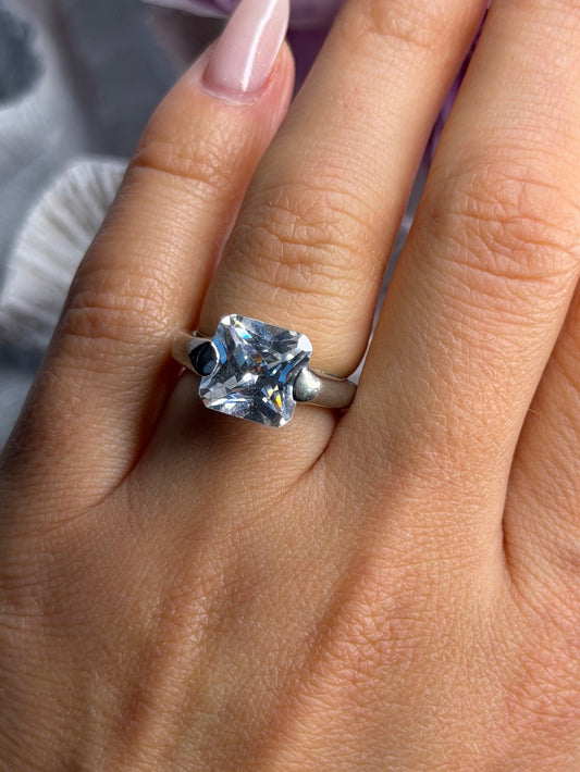 925 Sterling Silver White Spinel Ring Size 6
