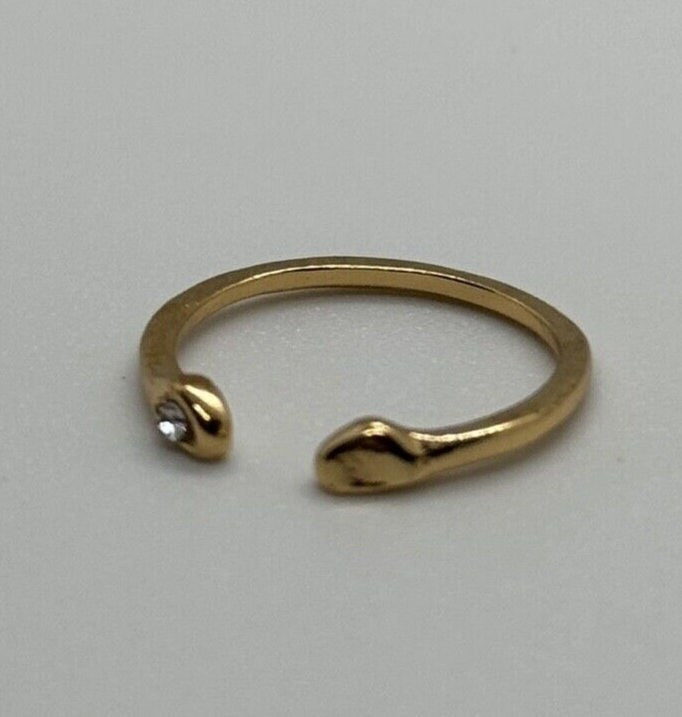 925 Sterling Silver Gold Plated CZ Ring Size 5