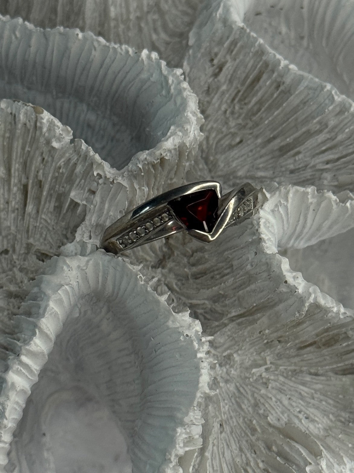 925 Sterling Silver Garnet & Beryl Ring Size 6.5