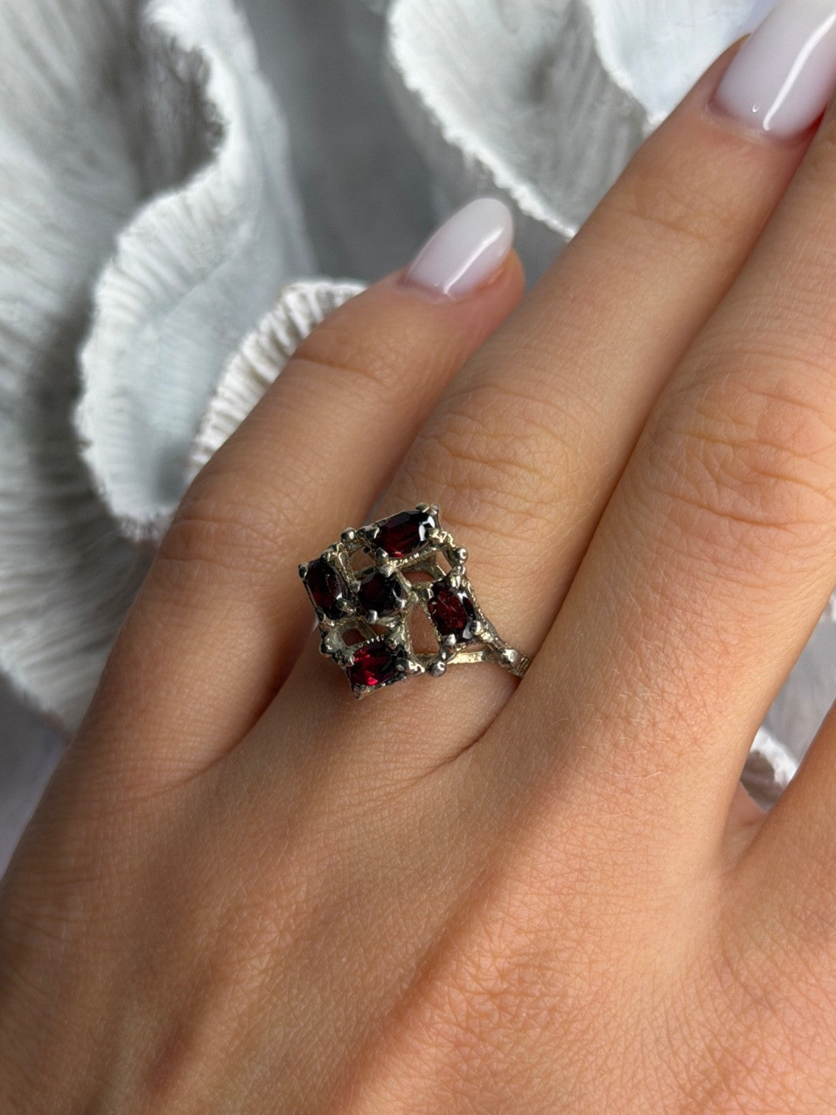 Vintage 925 Sterling Silver Garnet Ring Size 7