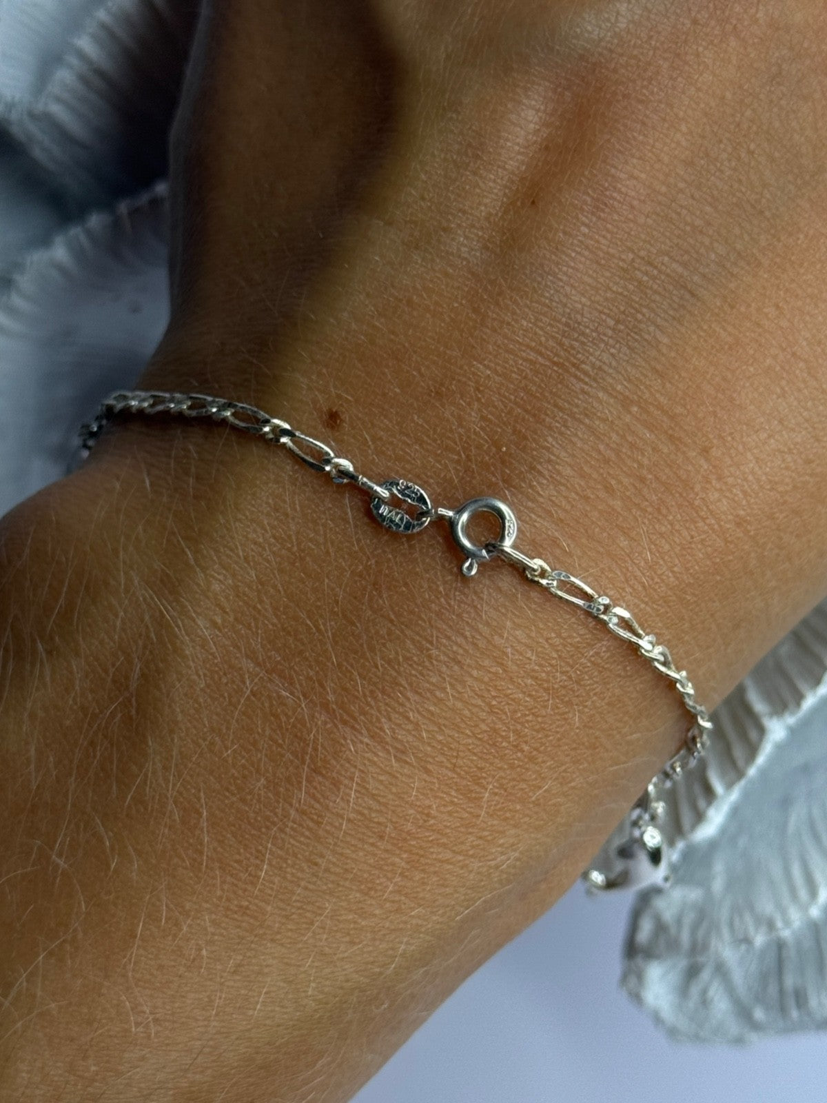 925 Sterling Silver Dolphin Blue Topaz Bracelet Length 7.5