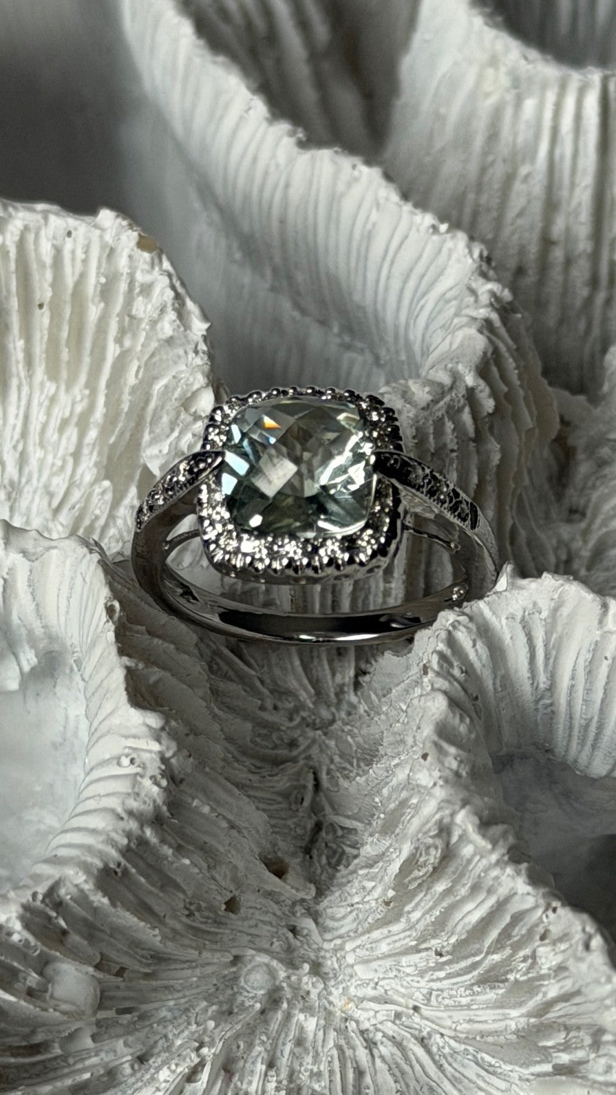 14K 585 White Gold Prasiolite Green Amethyst & Diamond Ring Size 6