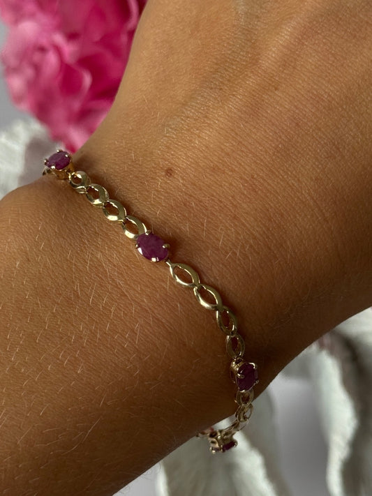 14K Yellow Gold Ruby Bracelet Length 7