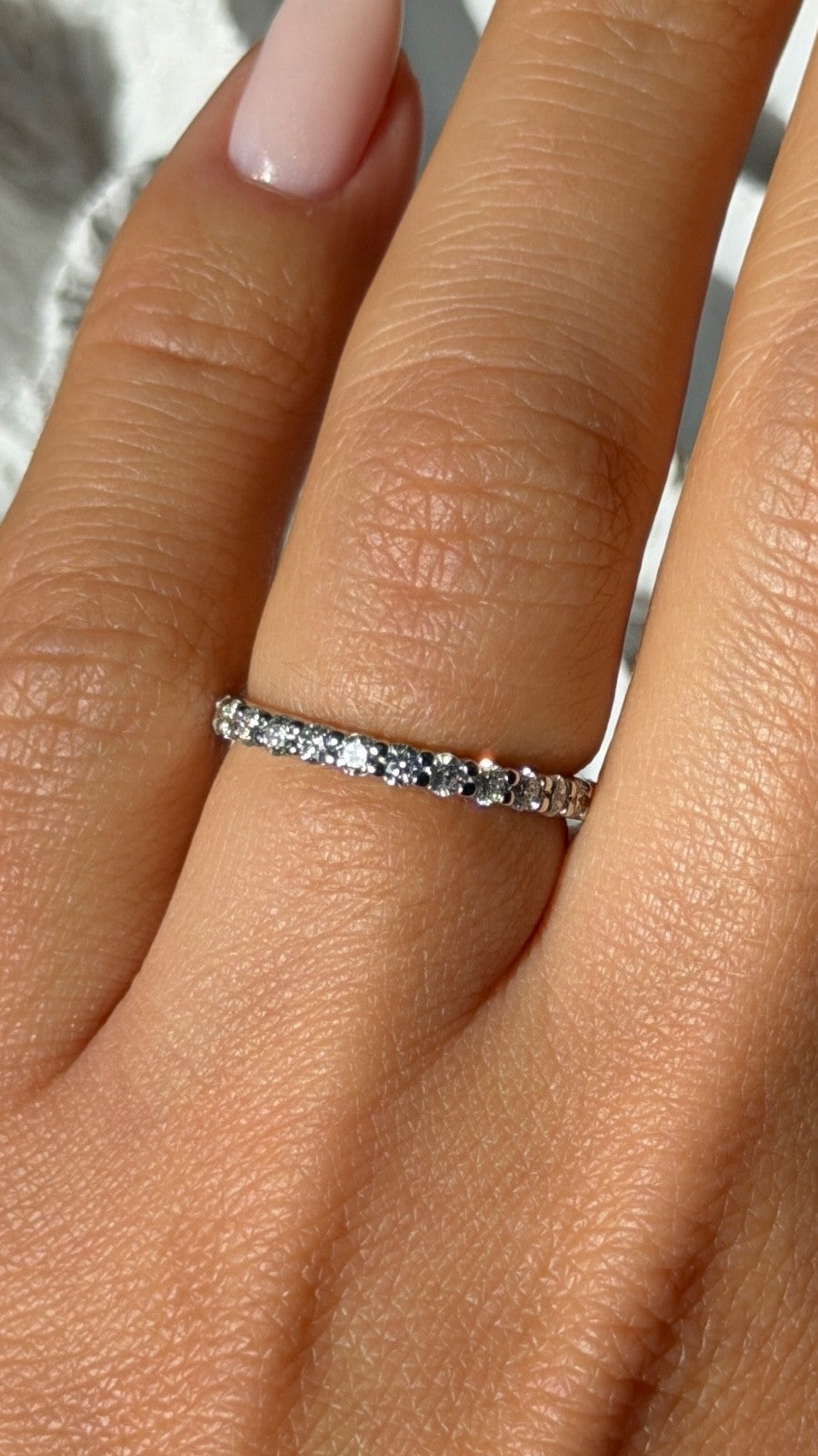 14K White Gold Diamond 0.70 ct Band Ring Size 6