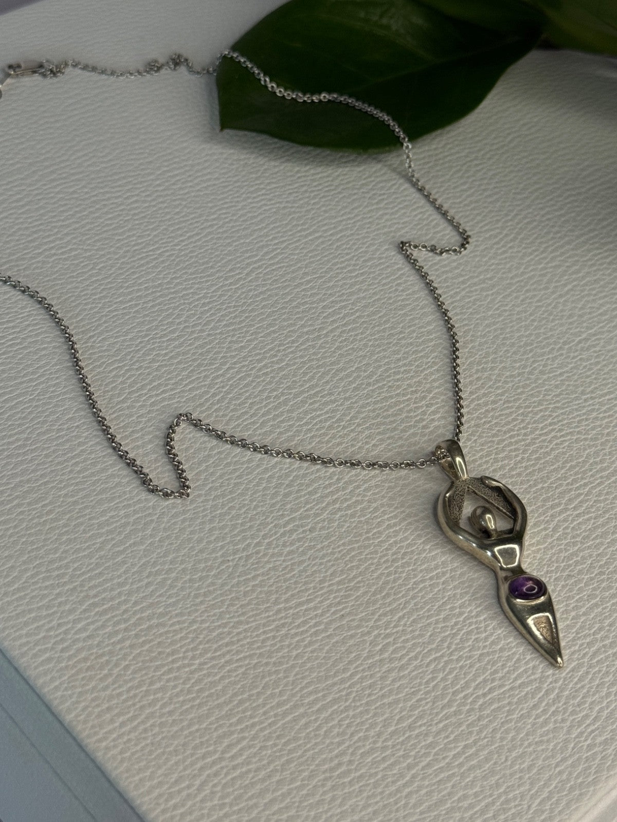 925 Sterling Silver Amethyst "Figure" Chain With Pendant Length 18 in