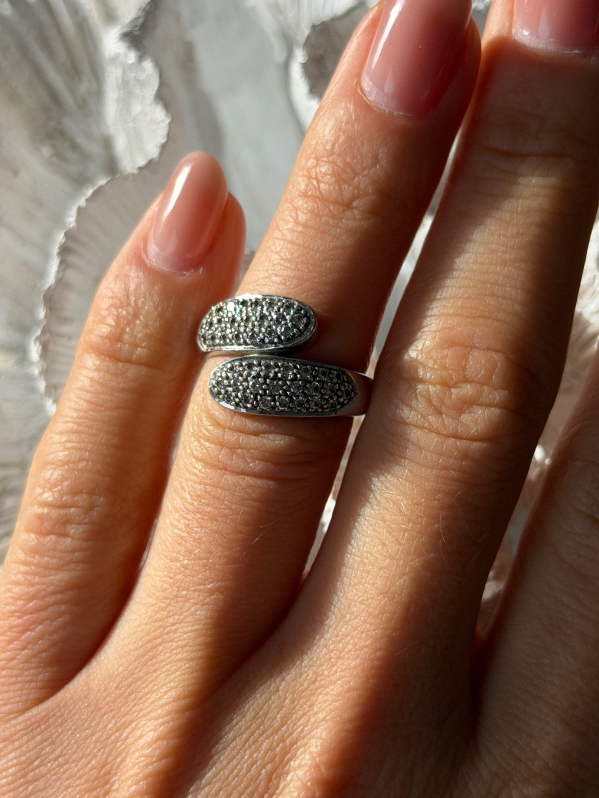 Lovely 925 Sterling Silver Cz Ring Size 6