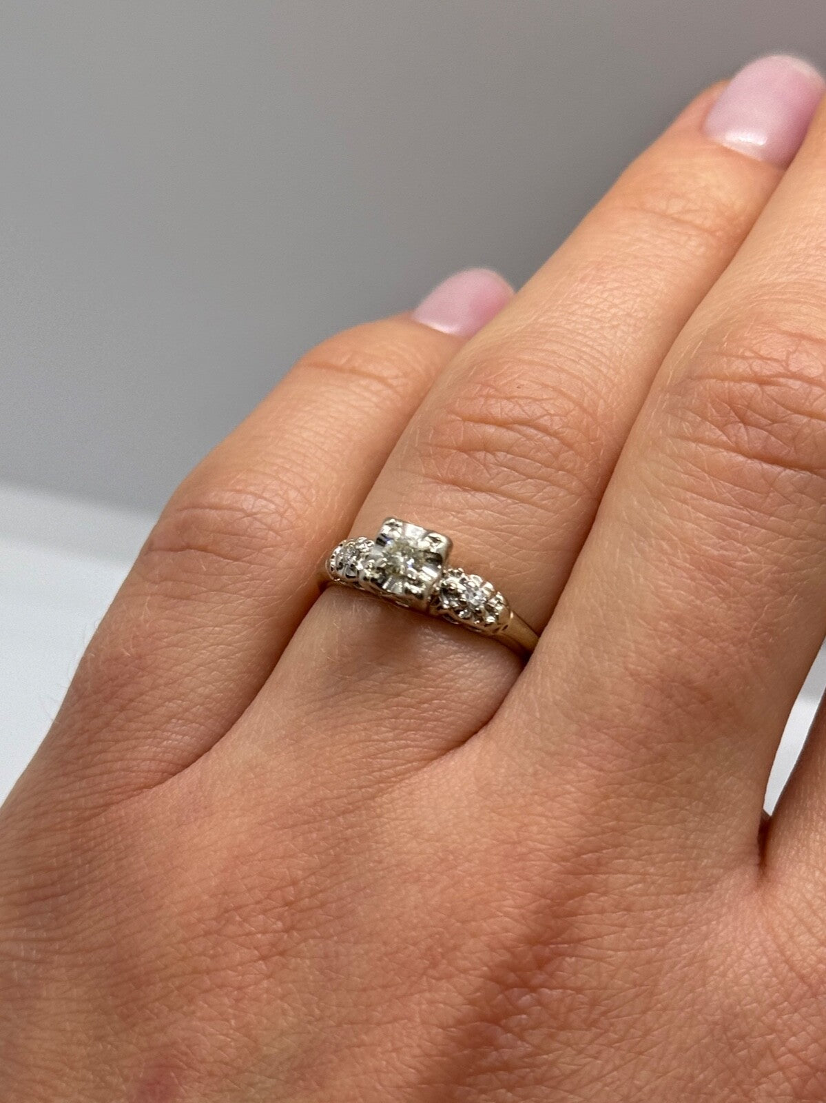 14K White Gold Diamonds Matched Perfection Ring Size 6