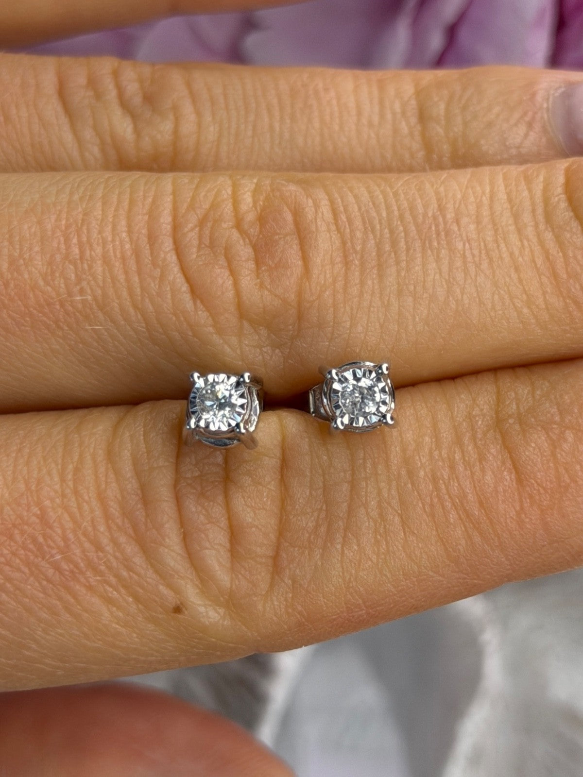 ZEI 14K White Gold Diamond tcw 0.14 ct Stud Earrings