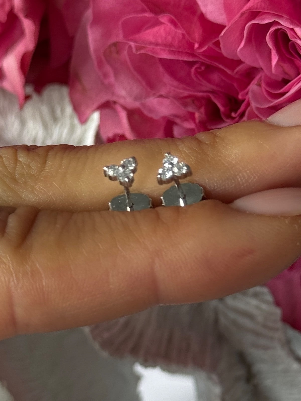 14K White Gold Diamond 0.18 carat Stud Earrings