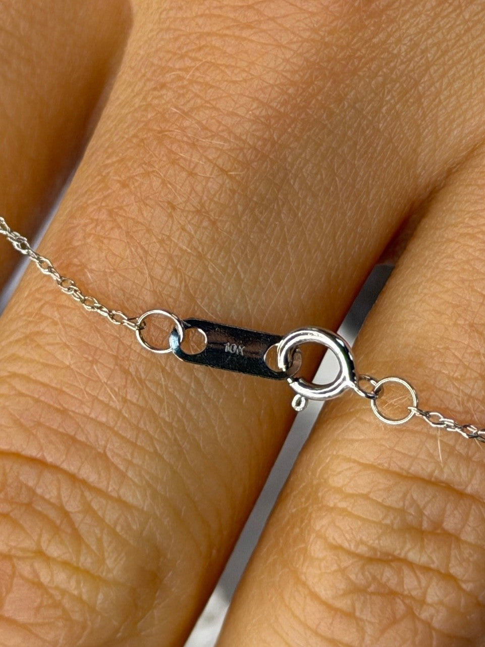 14K White Gold Topaz Pendant & 10K White Gold Chain