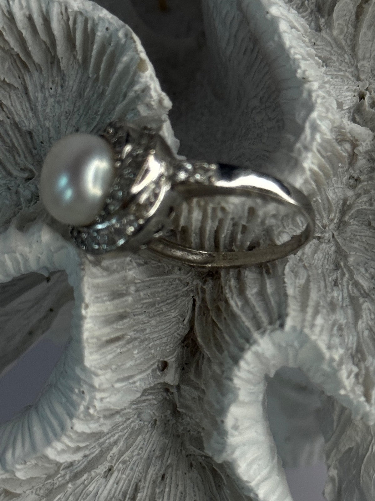 925 Sterling Silver Pearl & Beryl Ring Size 9