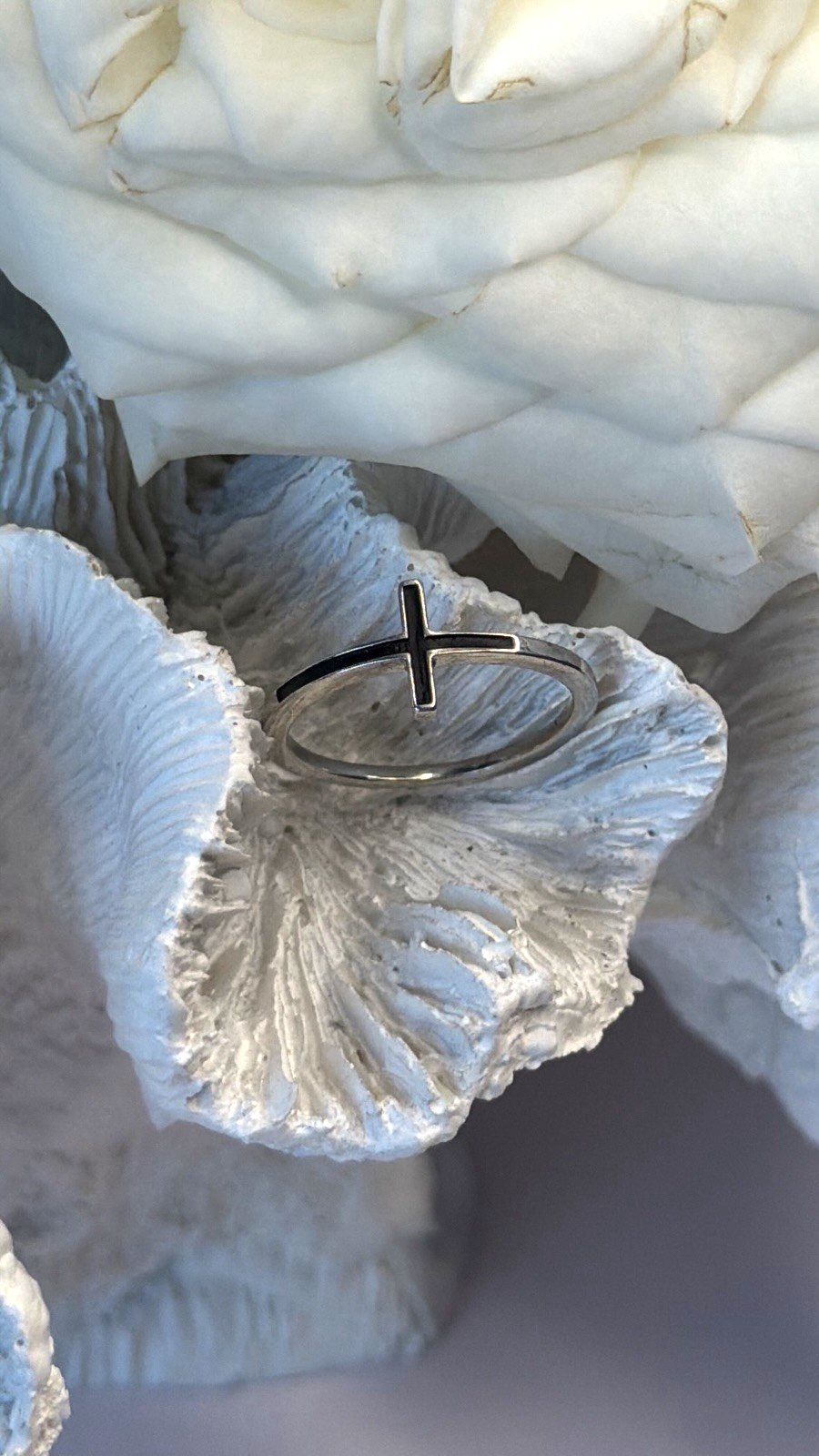 Modern Christian 925 Sterling Silver Cross Black Enamel Ring Size 7