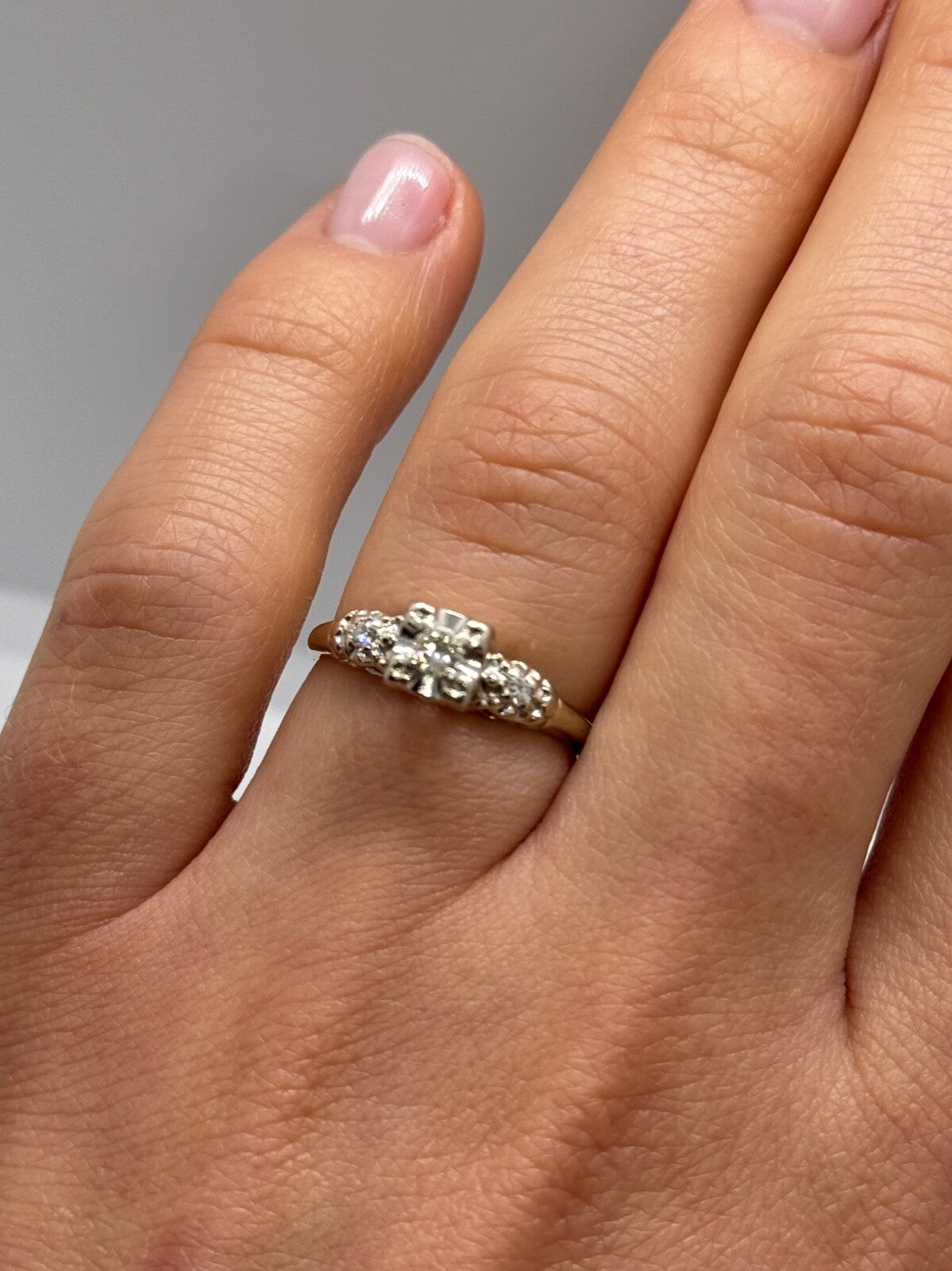 14K White Gold Diamonds Matched Perfection Ring Size 6