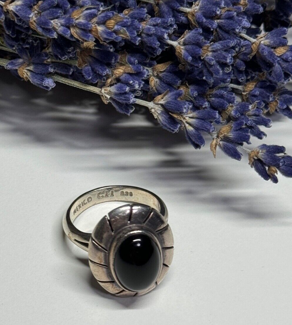 925 Sterling Silver Onyx Ring Size 8.5