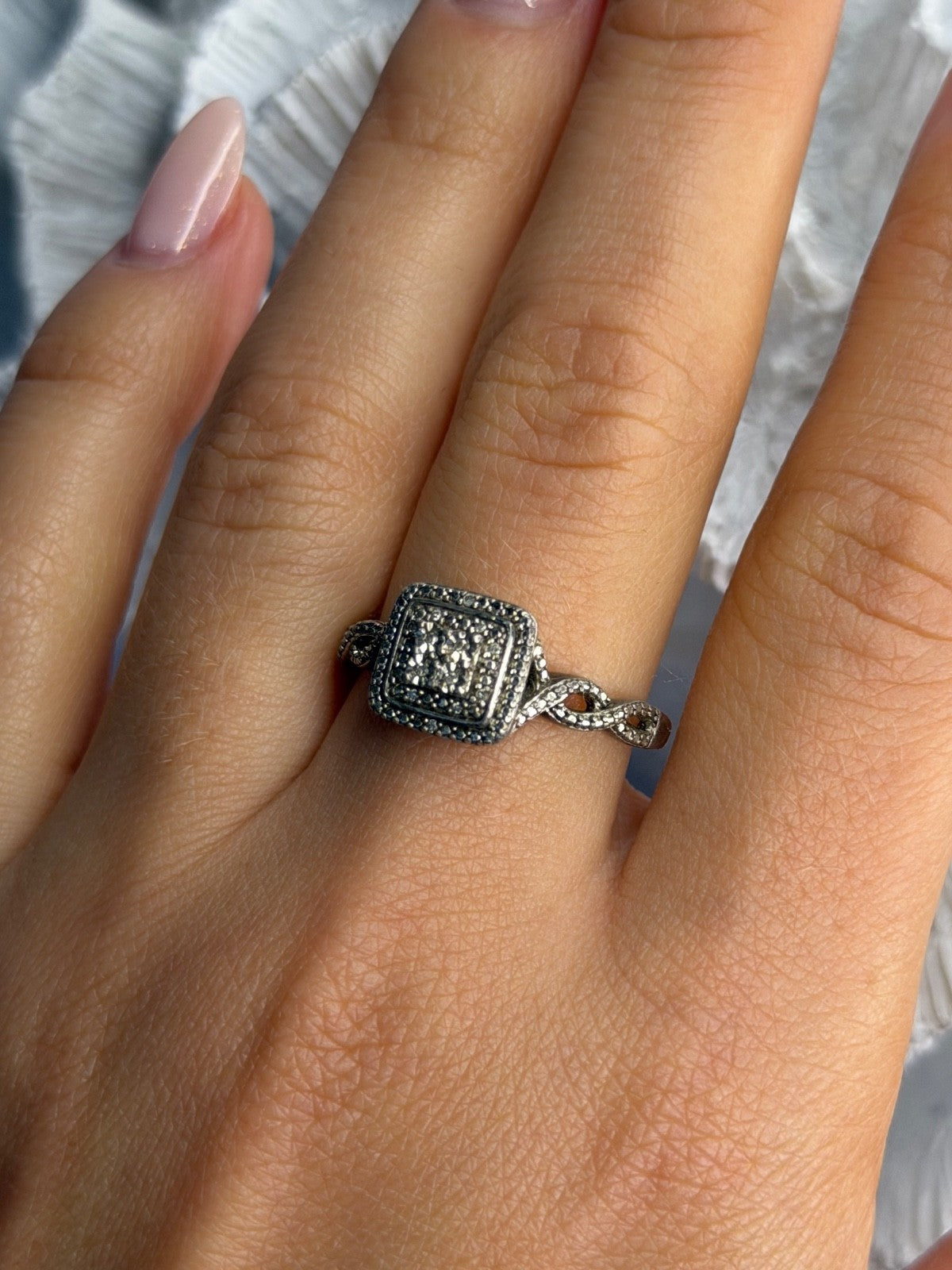 925 Sterling Silver White Sapphire Ring Size 9