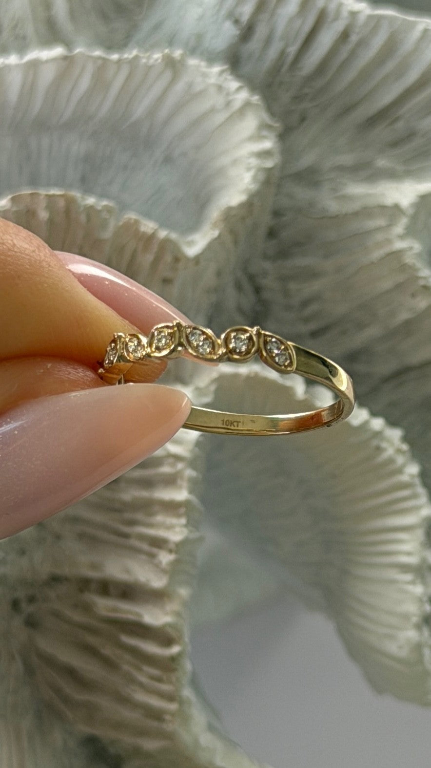 10K Yellow Gold Diamond 0.12 ct Ring Size 6.5