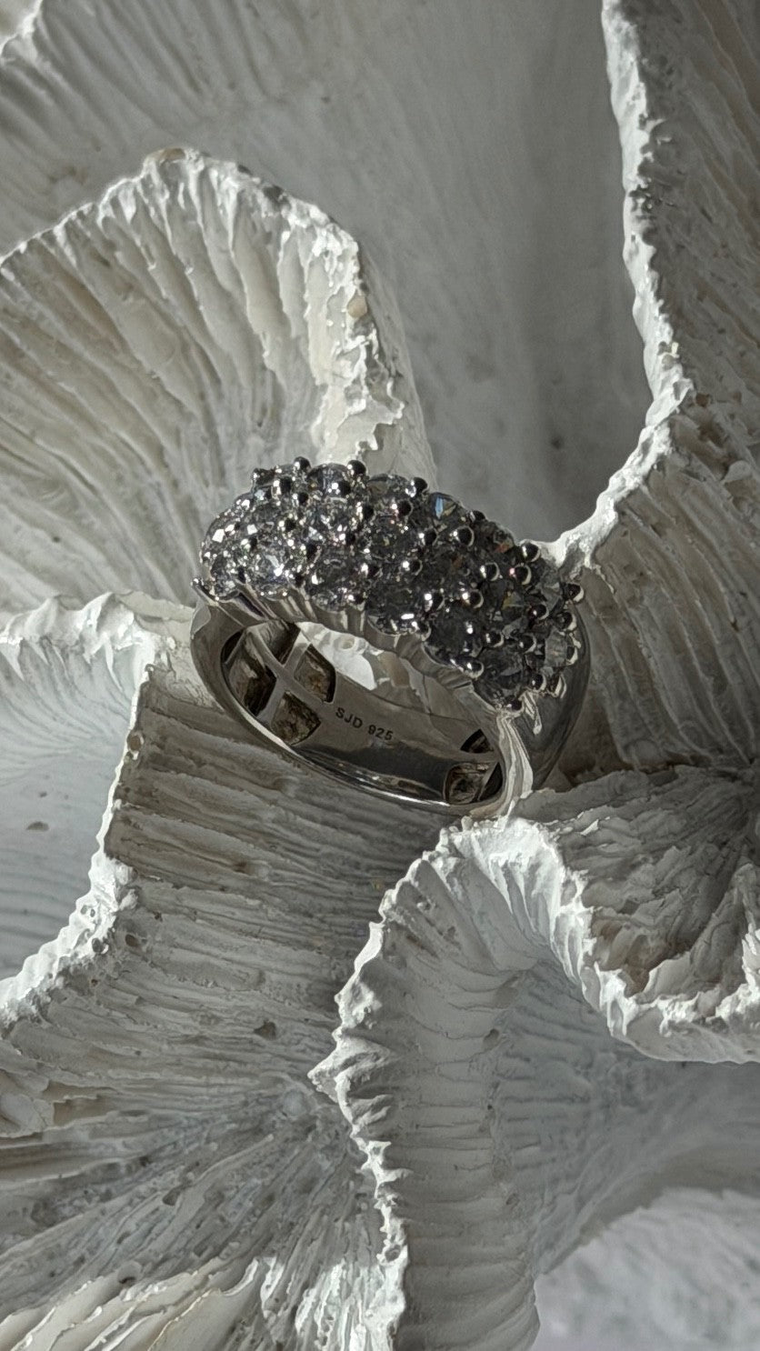Beautiful 925 Sterling Silver Cz Ring Size 5