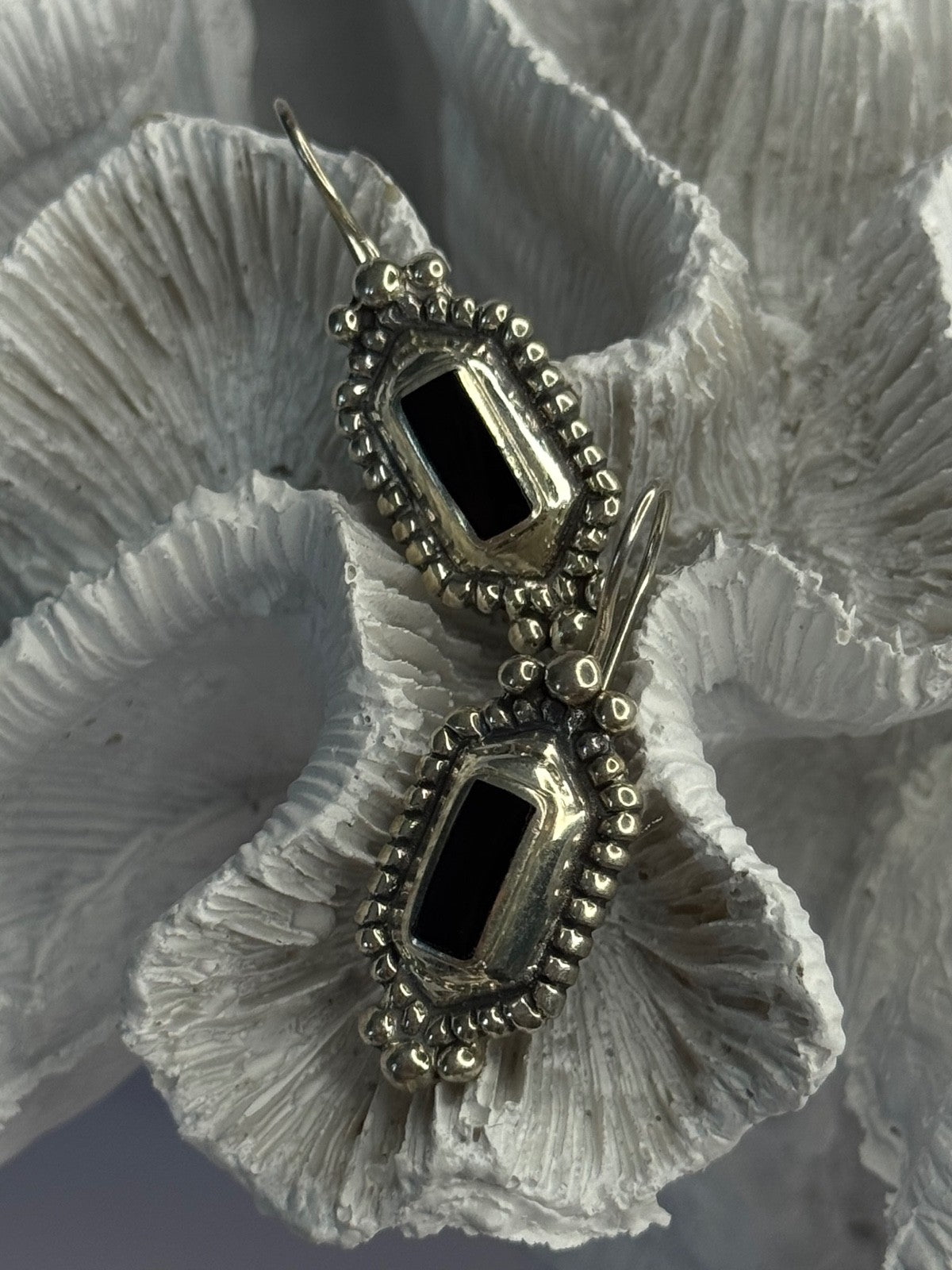 Vintage 925 Sterling Silver Onyx Earrings Length 1.50 Inch