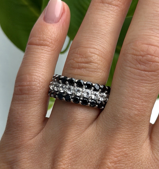 Vintage 925 Sterling Silver Black Spinel & White Topaz Eternity Band Ring Size 7