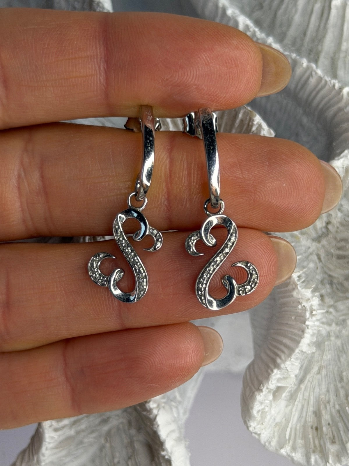 Jwbr 925 Sterling Silver Diamonds Open Heart Collection Earrings