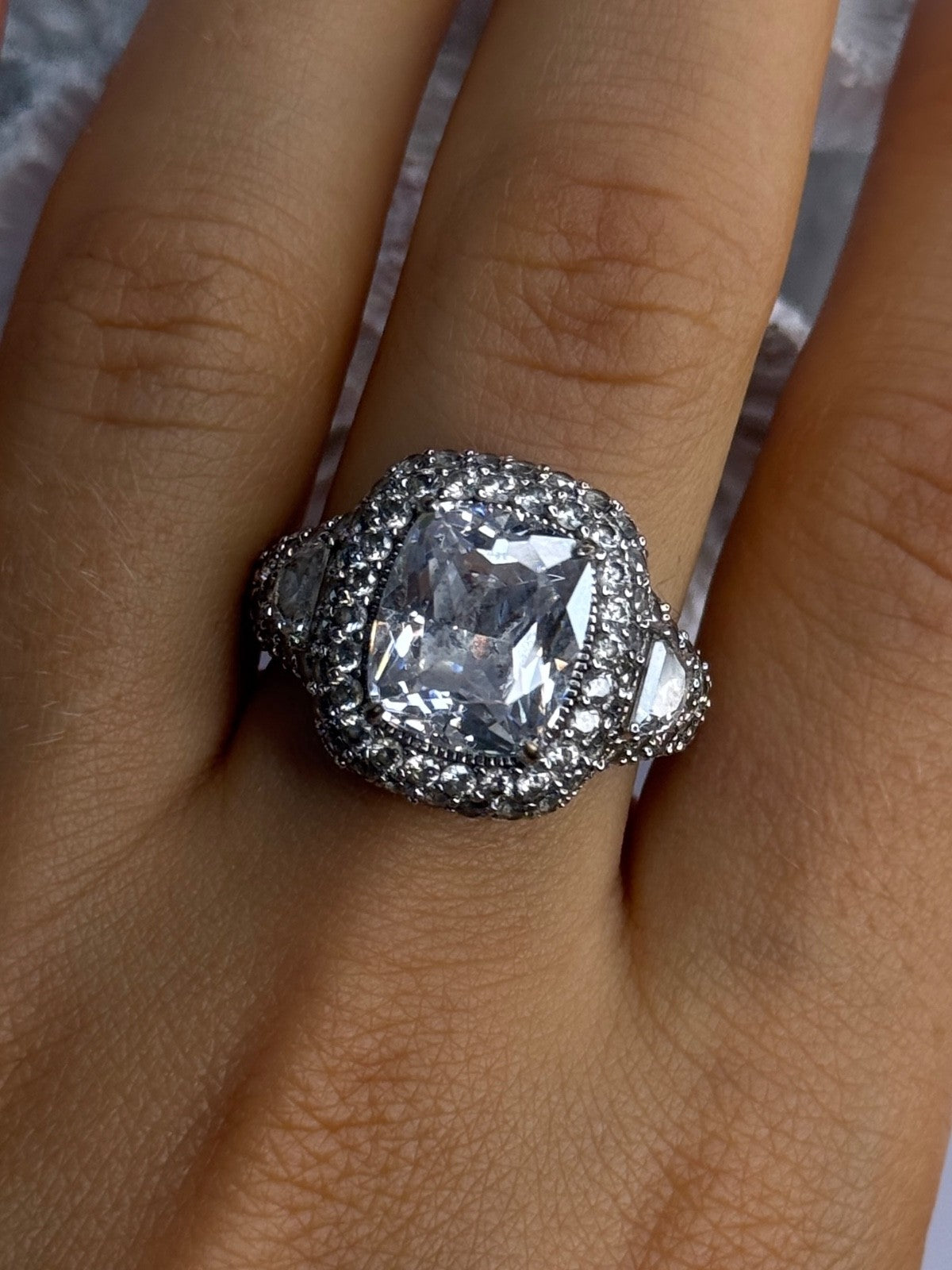 Beautiful Design 925 Sterling Silver Cz Ring Size 9