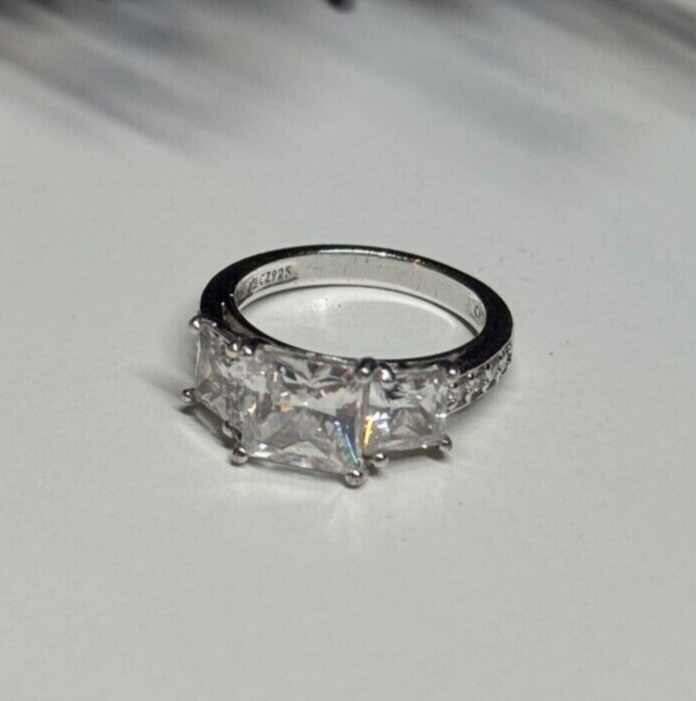 925 Sterling Silver Ring Size 5.5