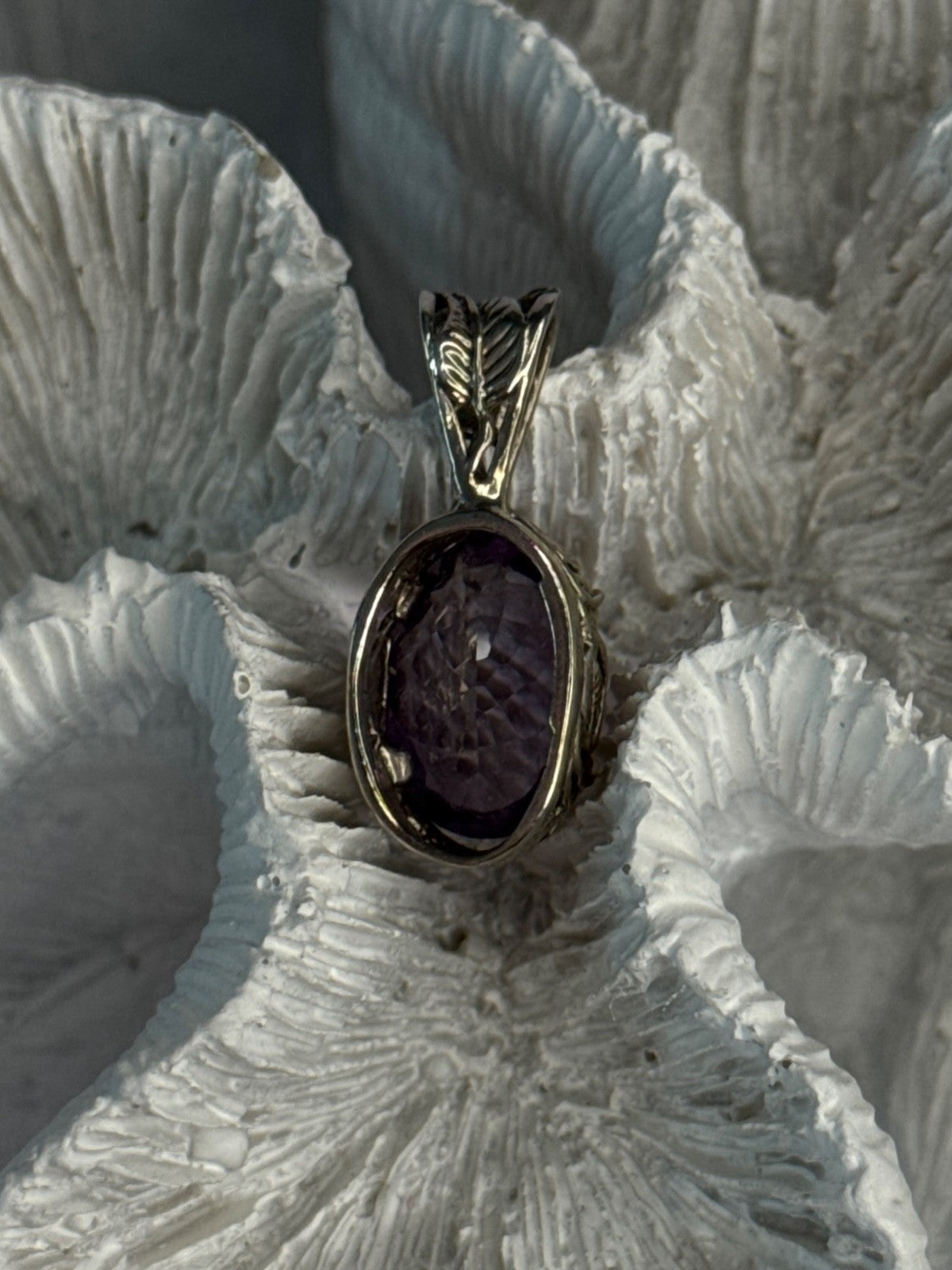 Elegant 925 Sterling Silver Amethyst Pendant Length 1 Inch