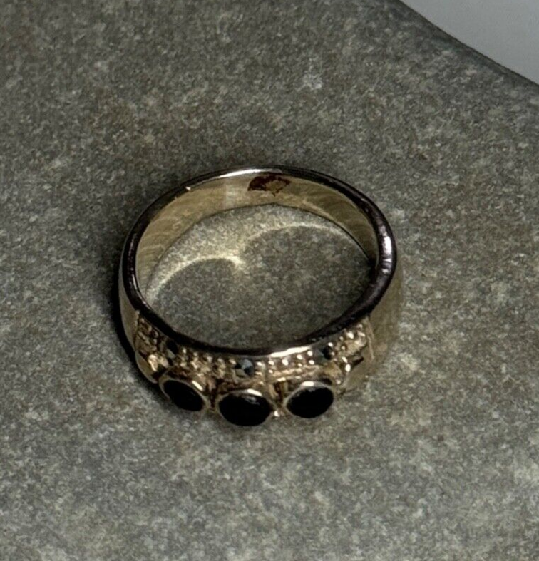 925 Sterling Silver Onyx Ring Size 5