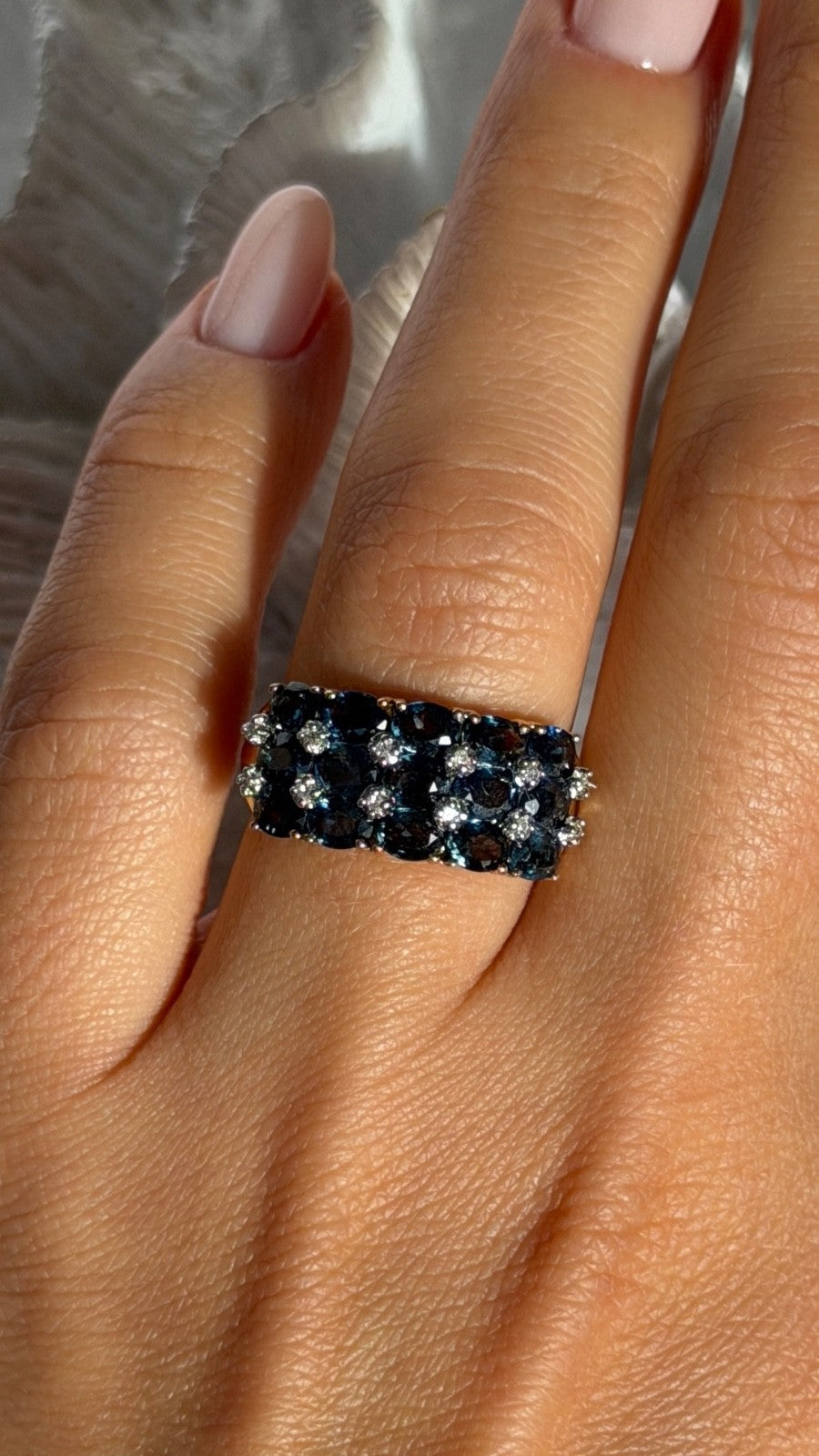 10K Yellow Gold London Blue Topaz & Diamond Ring Size 7