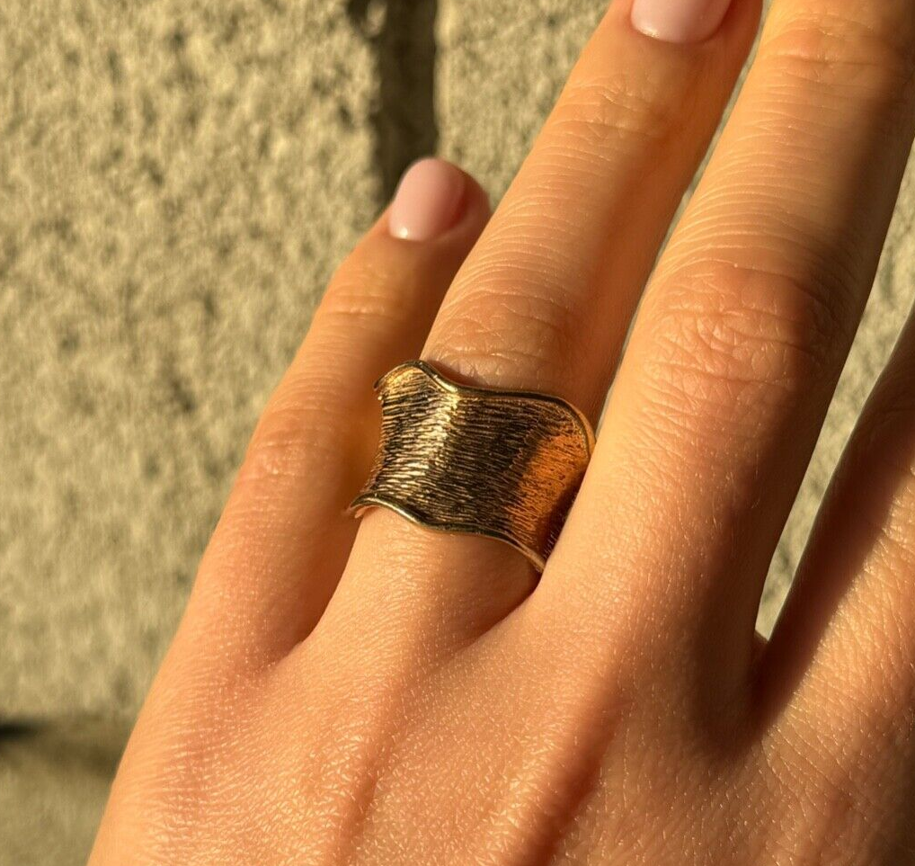 925 Sterling Silver Gold Plated Ring Size 6
