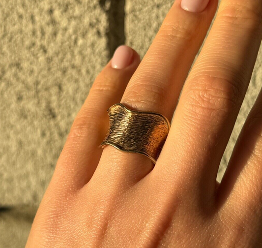 925 Sterling Silver Gold Plated Ring Size 6
