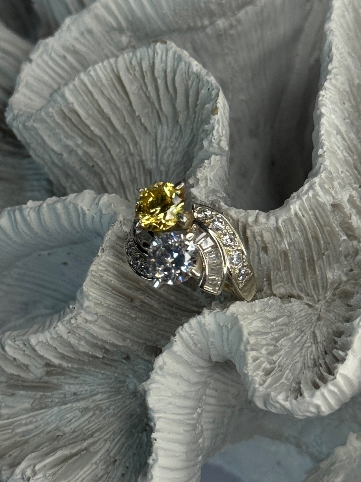 925 Sterling Silver Yellow & White Cz Ring Size 6