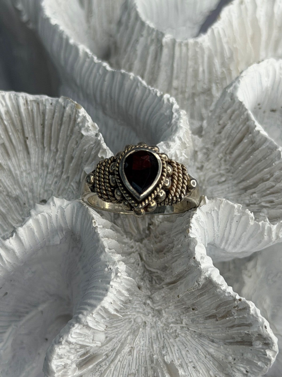 Vintage 925 Sterling Silver Garnet Ring Size 9