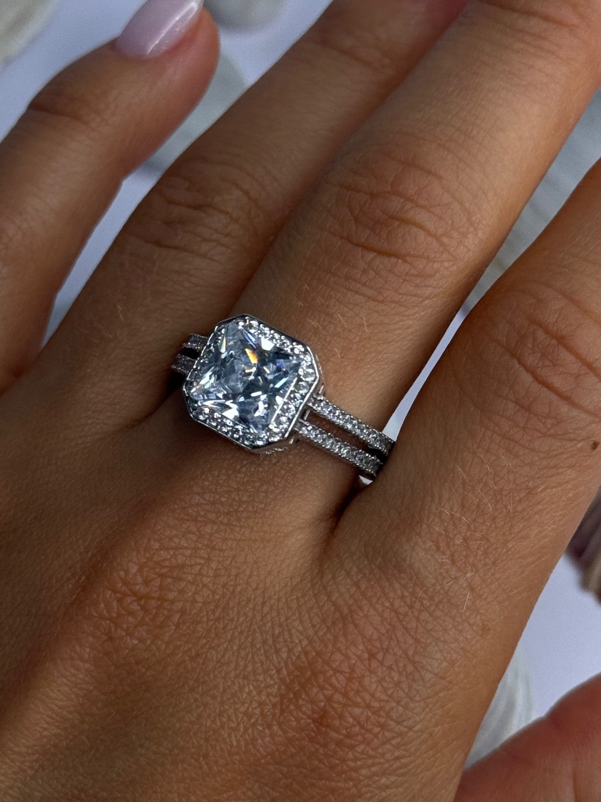 Shiny 925 Sterling Silver Cz Ring Size 10