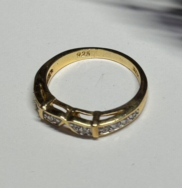925 Sterling Silver Gold Plated CZ Ring Size 8.5