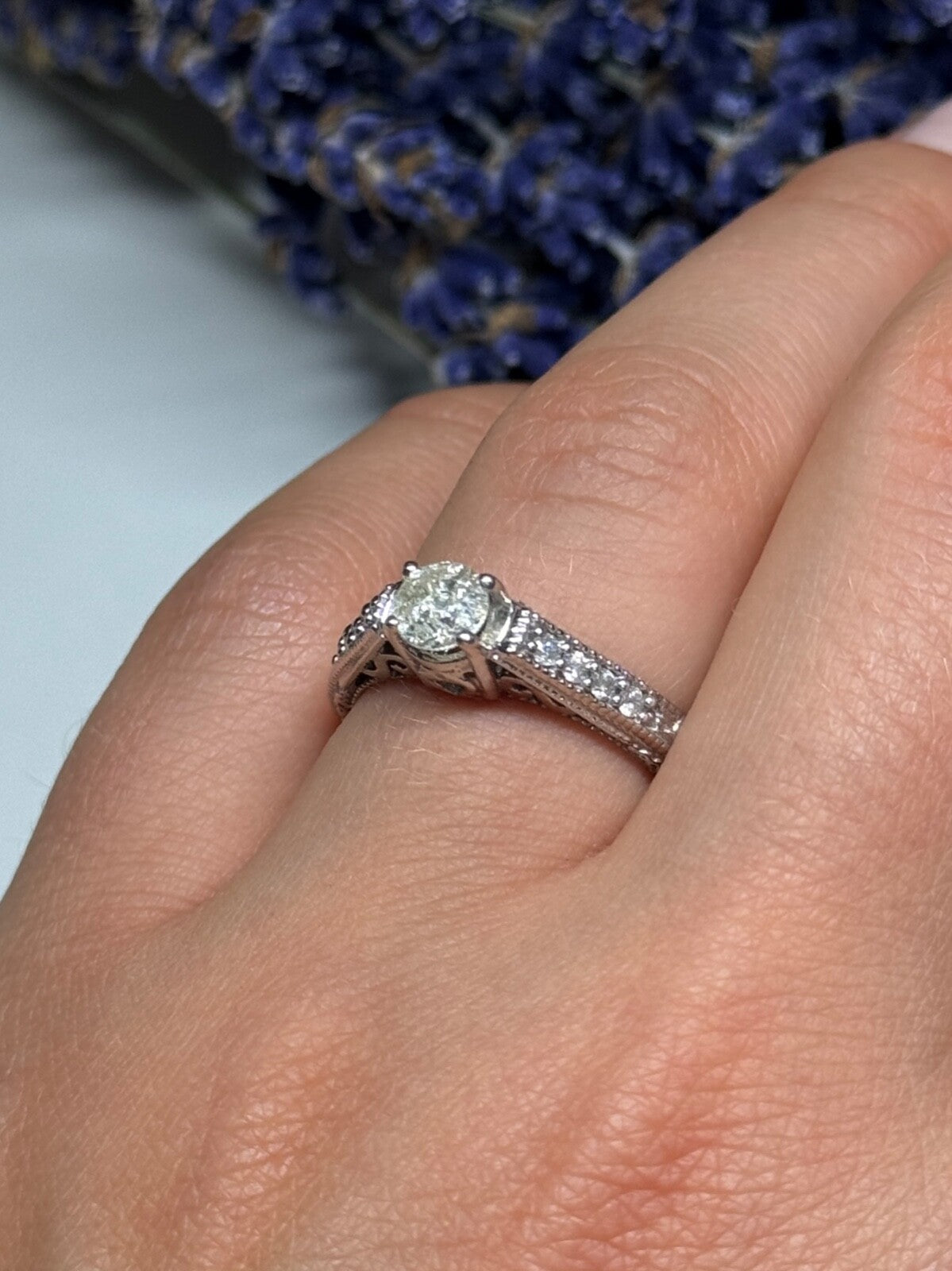 10K White Gold Ring Sapphire Size 6.5