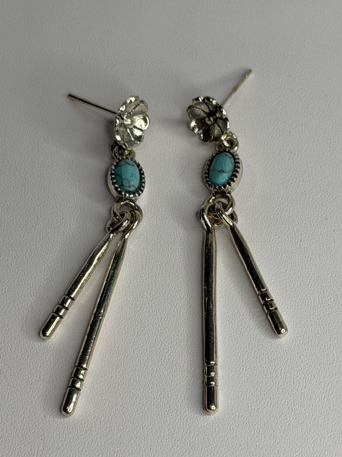 Vintage 925 Sterling Silver Turquoise Earrings