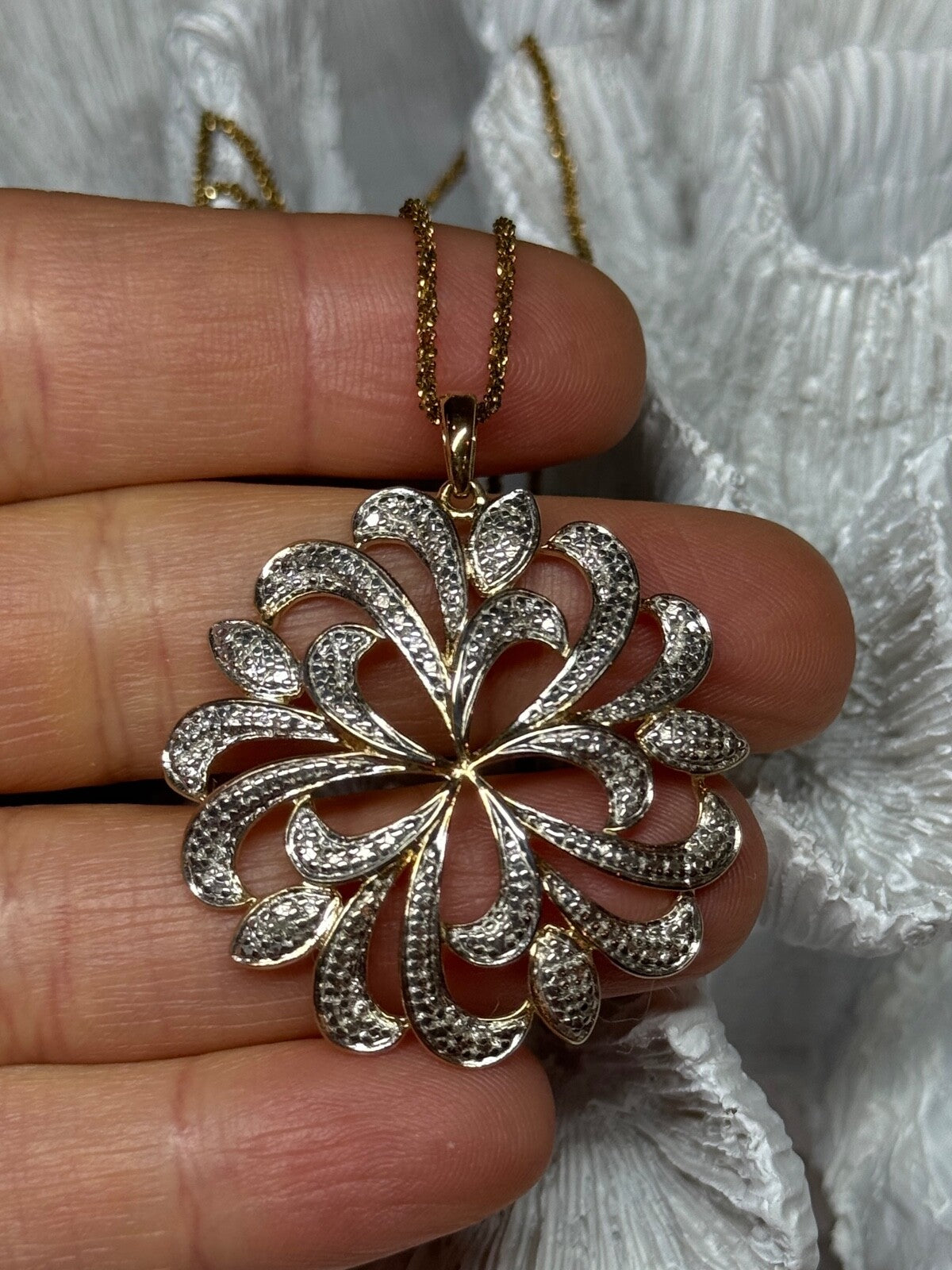 925 Sterling Silver Gold Plated Wild Flower Necklace