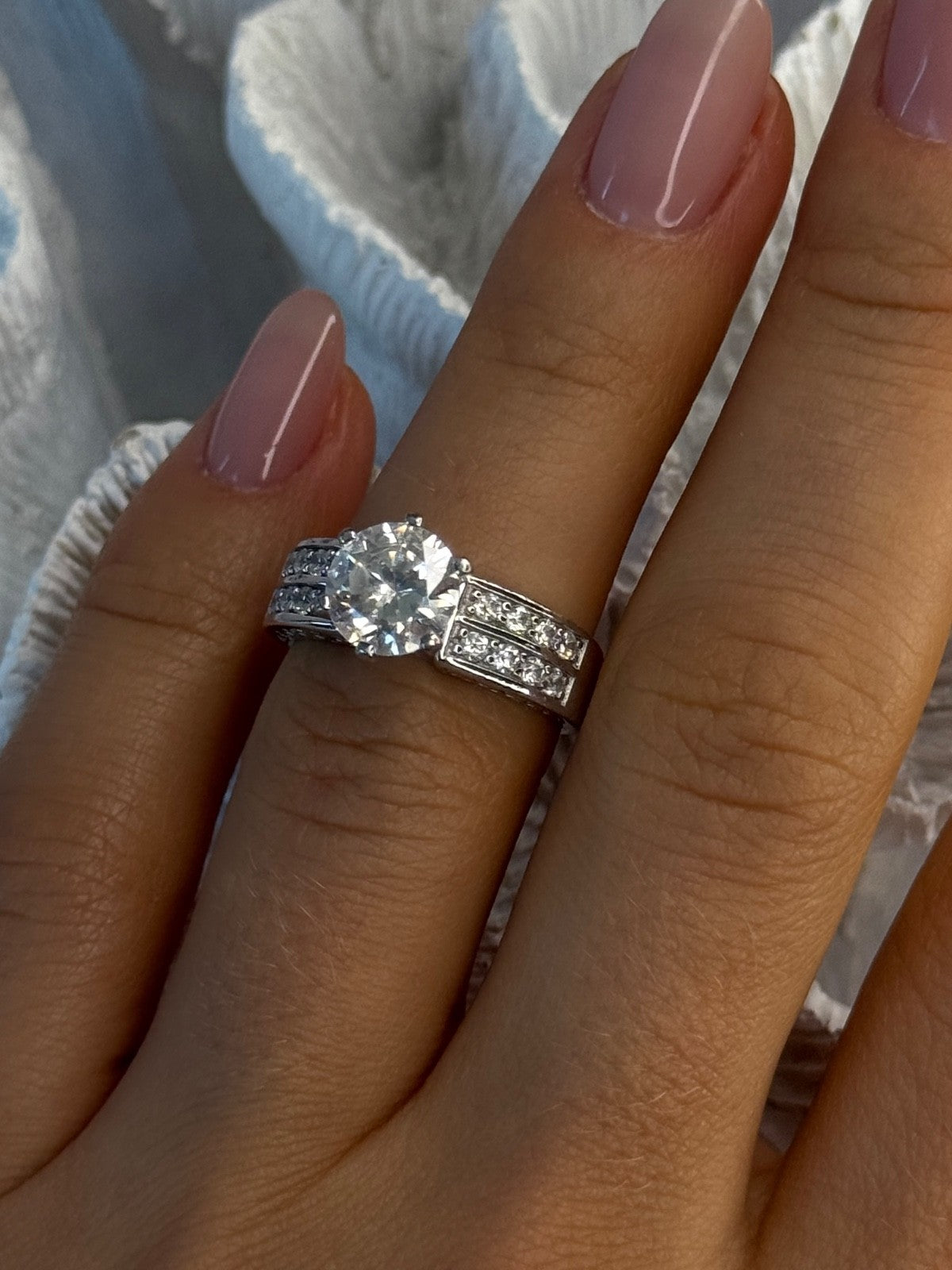 Shiny 925 Sterling Silver Cz Ring Size 5